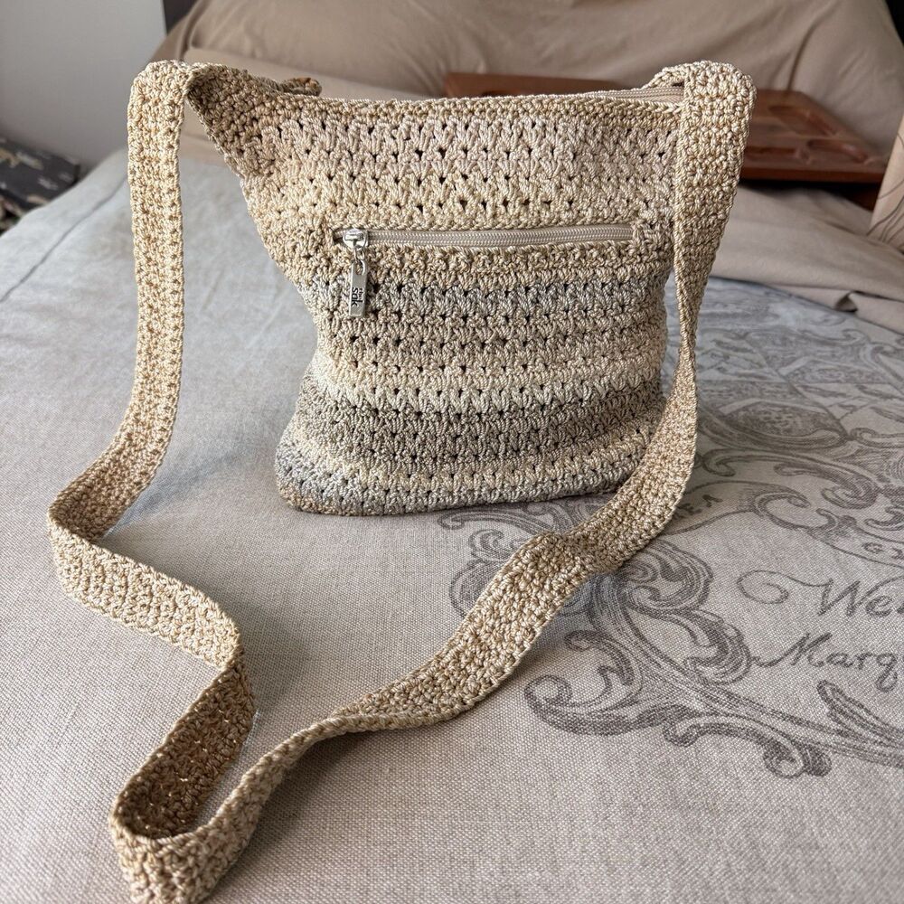 The Sak Crochet Crossbody Shoulder Bag Beige Taupe Neutral Striped Boho Purse